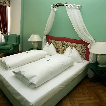 Отель Boutique Dom - & 4*