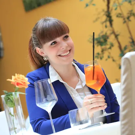 Boutique Dom - & 4* Грац