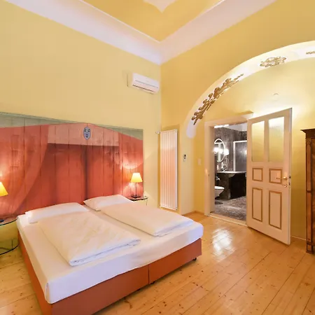 Boutique Dom - & 4* Graz