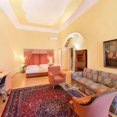 Boutique Dom - & 4* Graz