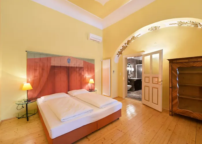 Boutique Dom - & 4* Graz